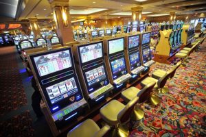 Berbagai KeuntungaBerbagai Keuntungan Bermain Slot Onlinen Bermain Slot Online